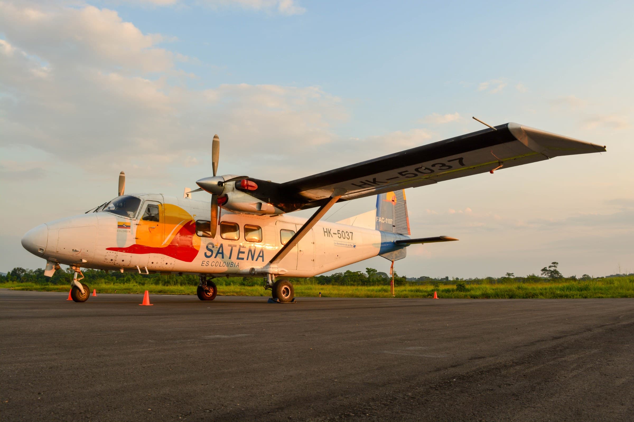 Avion Harbin Y-12 de SATENA