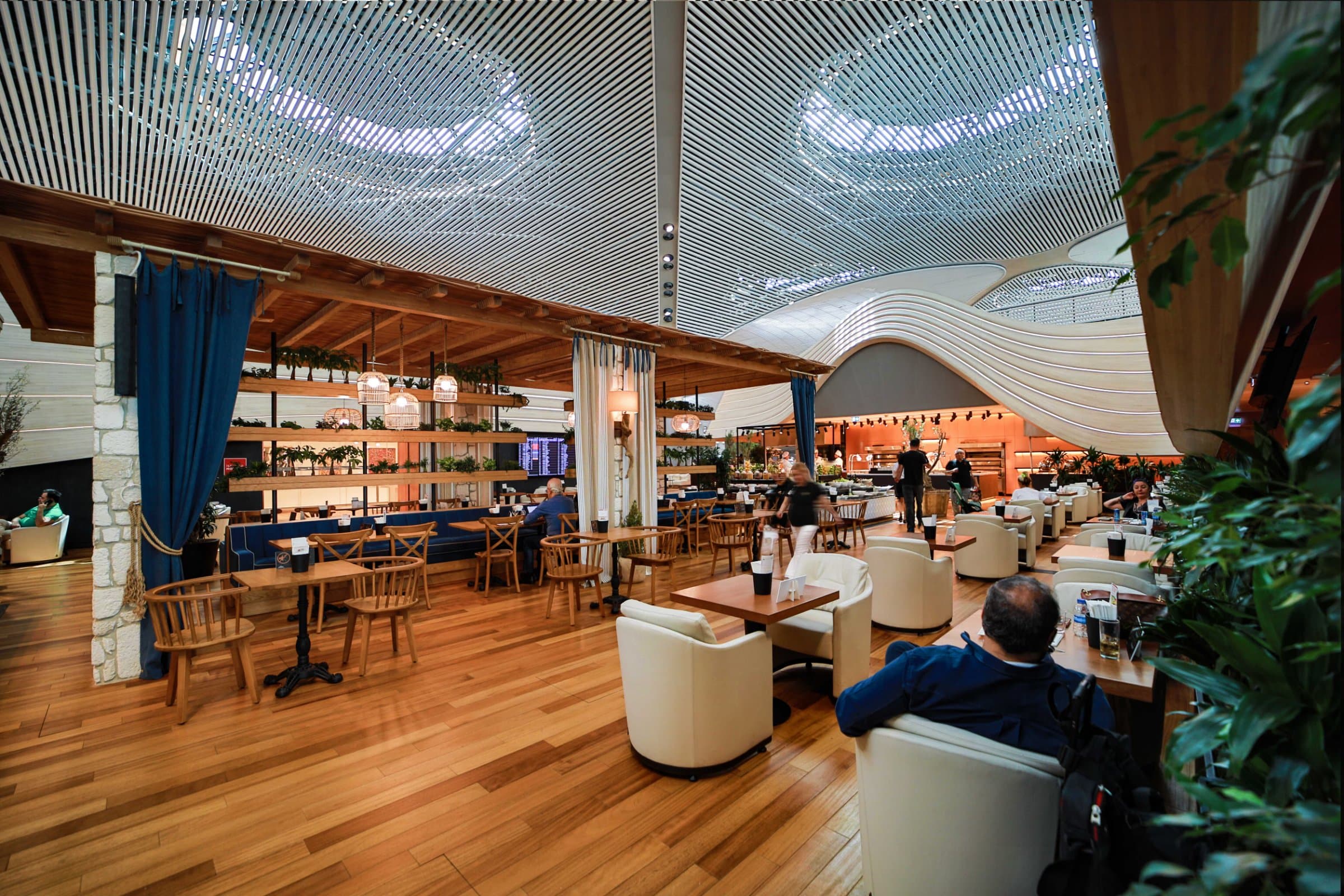 Turkish Airlines Lounge at Istanbul Airport