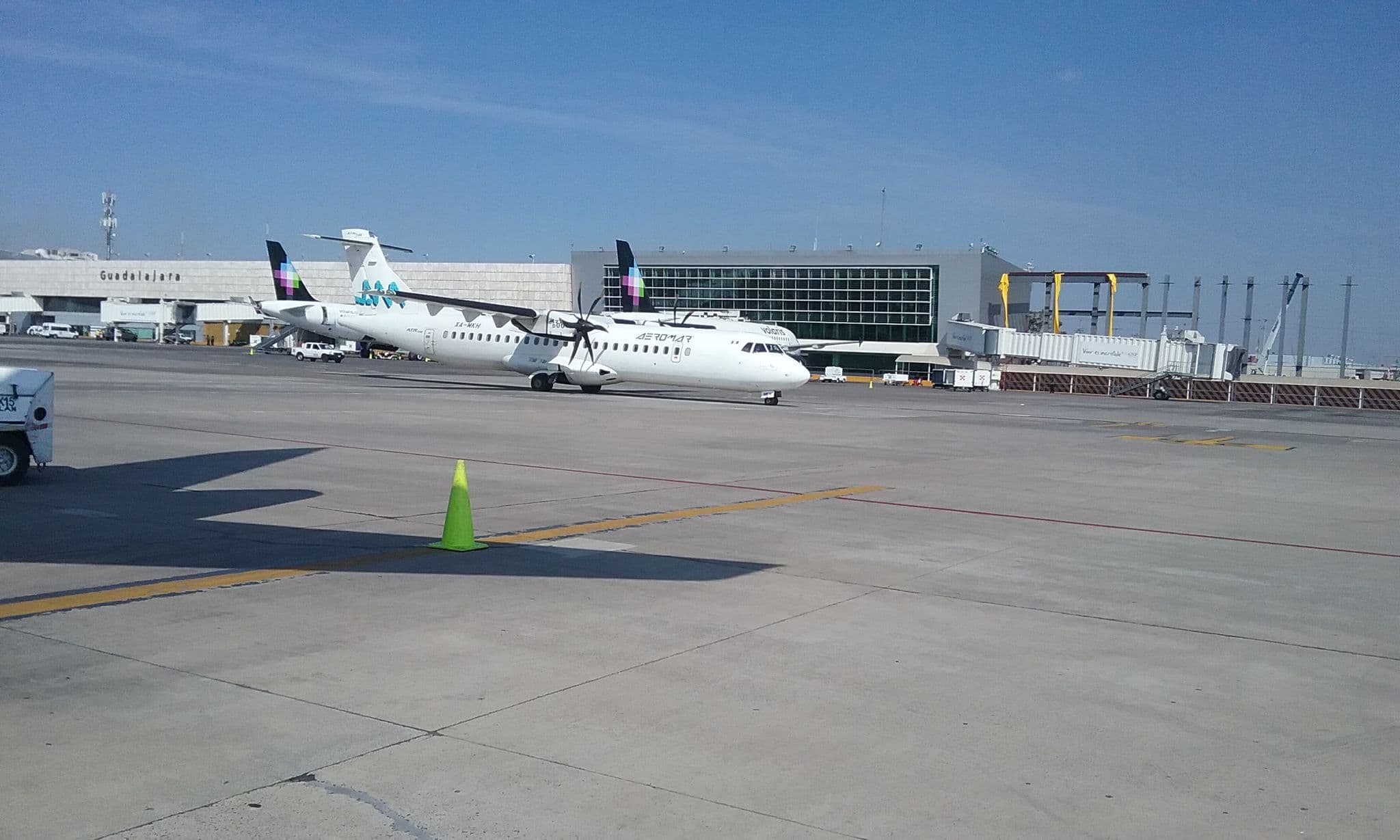 Aeromar ATR XA-MKH taxiing past the terminal at Guadalajara