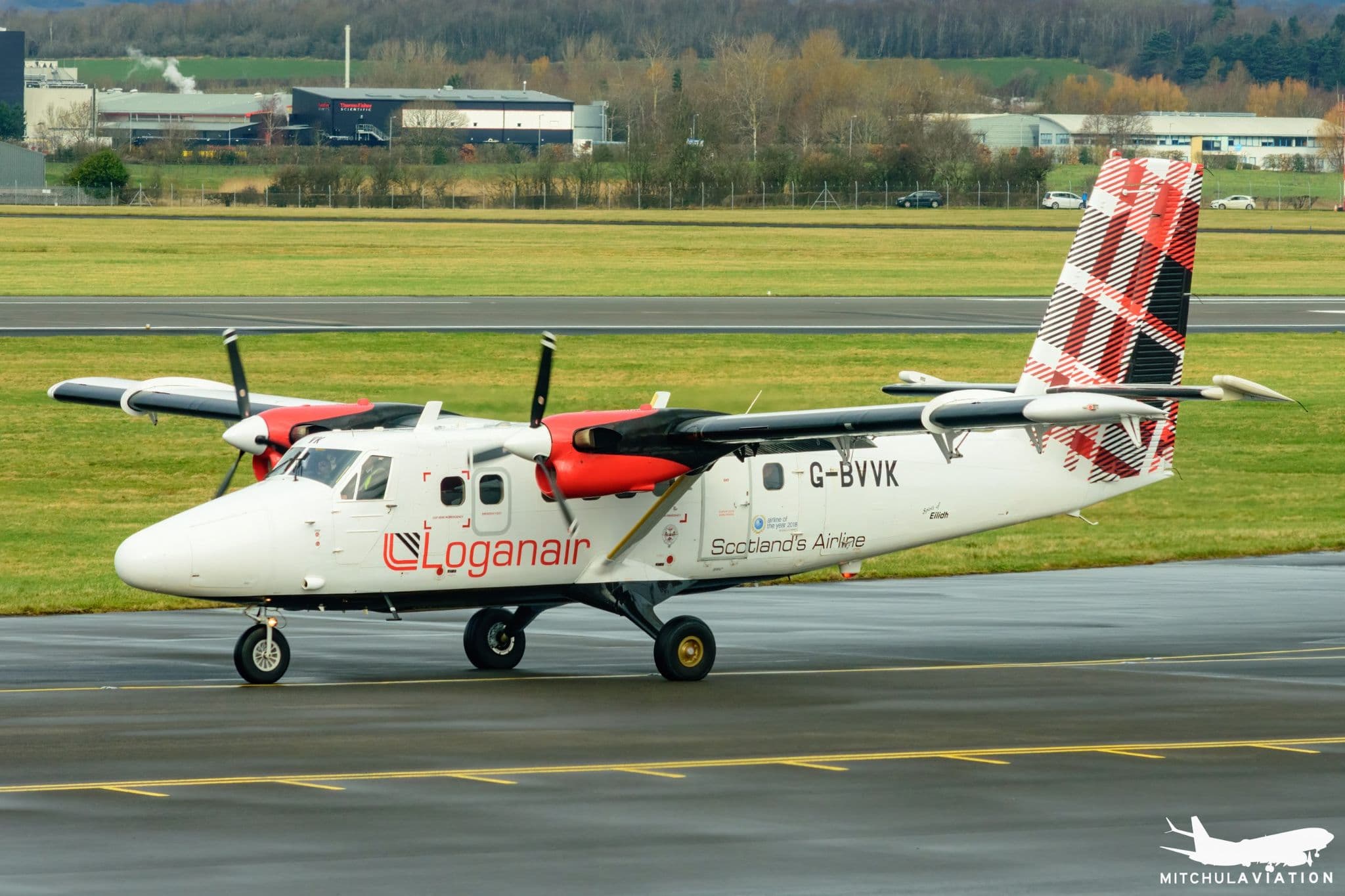 글래스고 공항의 Loganair DHC-6 Twin Otter G-BVVK