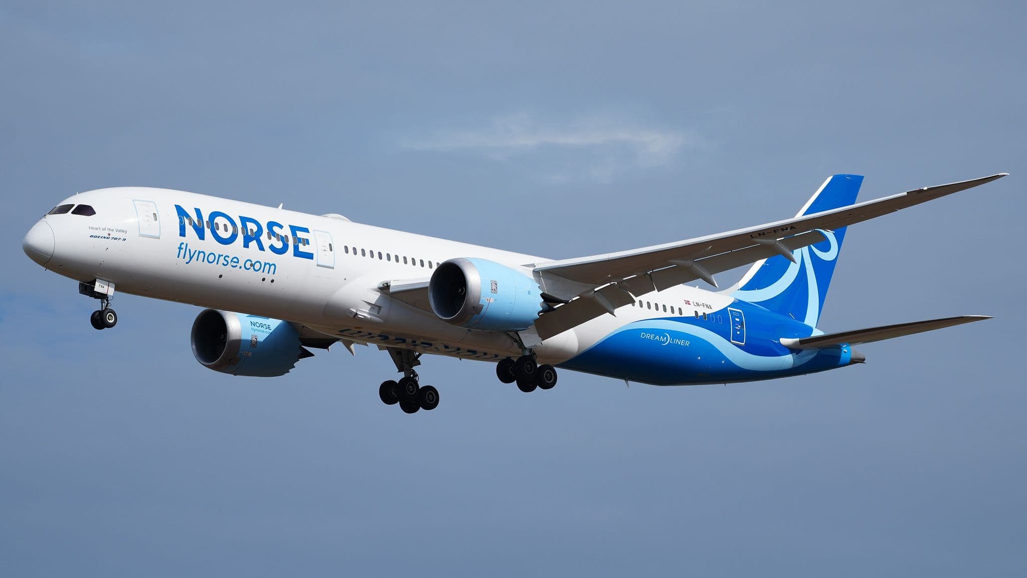 Norse Atlantic Airways Boeing 787-9 Dreamliner LN-FNA on approach to Berlin Brandenburg Airport