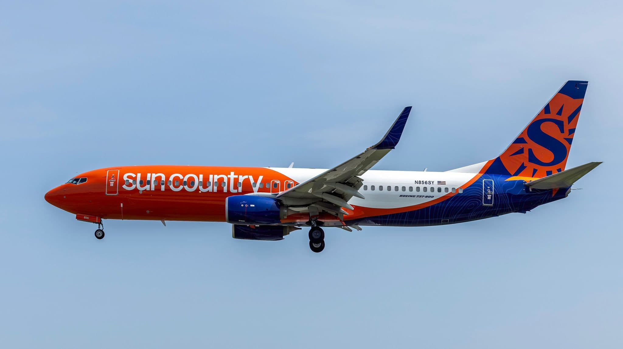 Sun Country Boeing 737-800 N856SY in flight