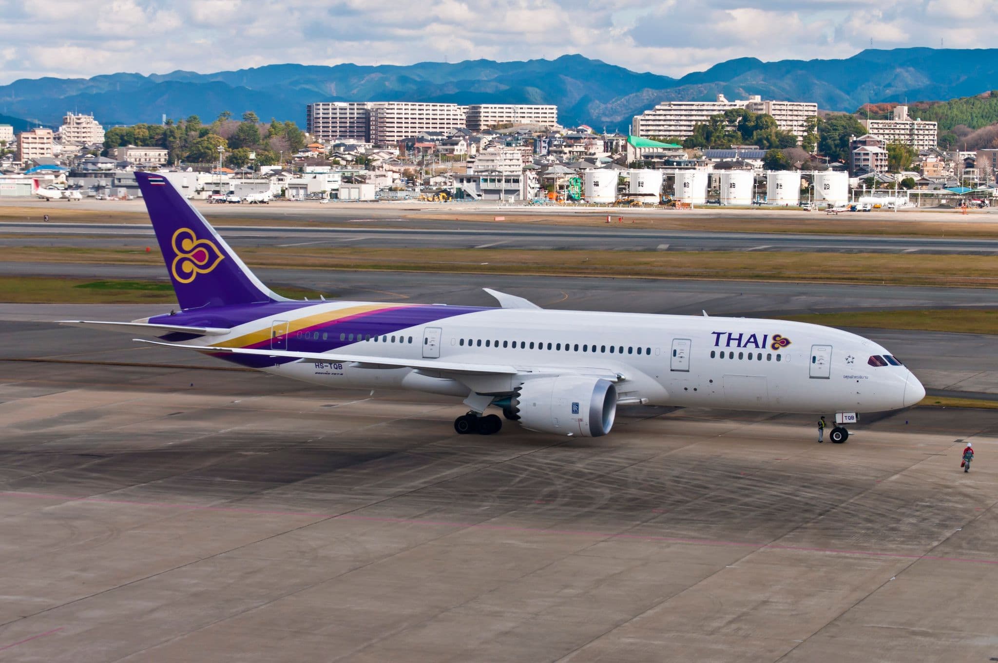 Thai Airways Boeing 787-8 Dreamliner HS-TQB taxiing at Fukuoka Airport